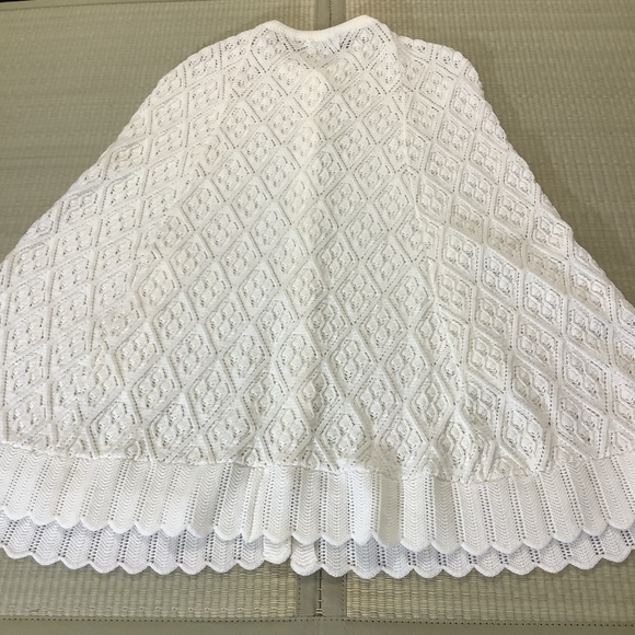 70s vintage White cable knit Acrylic button up poncho made in Japan - Picture 7 of 7